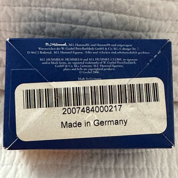 Porcelain Figurine Goebel Hummel " Messages of Love " #1313 Boxed 2050/A 1997 - Picture 10 of 12